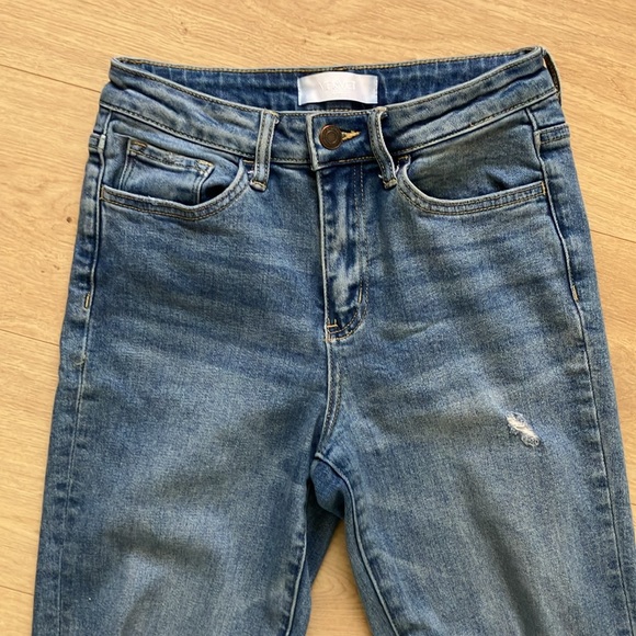 Vervet High Waisted Straight Leg Jean - Picture 2 of 9